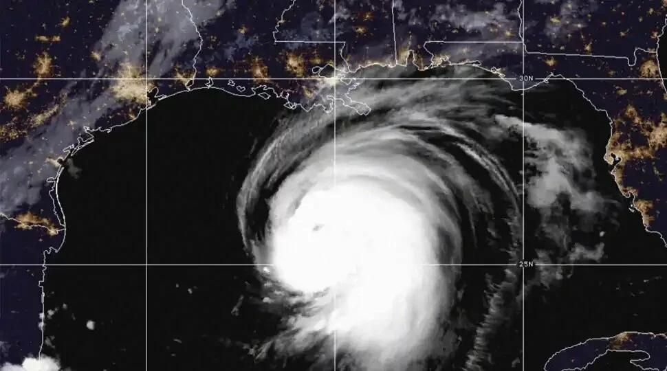 Hurricane Laura slams into Louisiana in US, forecasters warn of wall of water
